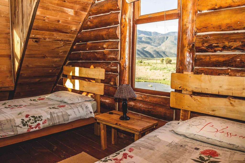 A Log Home At Buffalo Creek Buffeljagsrivier Buitenkant foto