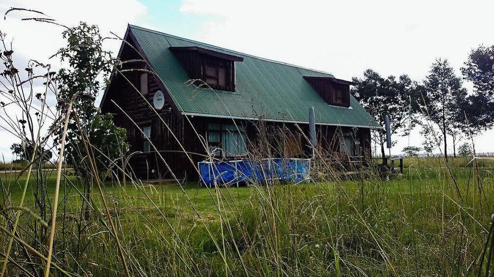 A Log Home At Buffalo Creek Buffeljagsrivier Buitenkant foto
